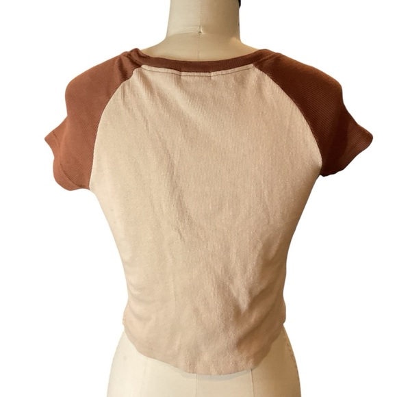 Y2K Rue21 Brown and Cream Short Sleeve Tee embroidered butterfly - Picture 3 of 9